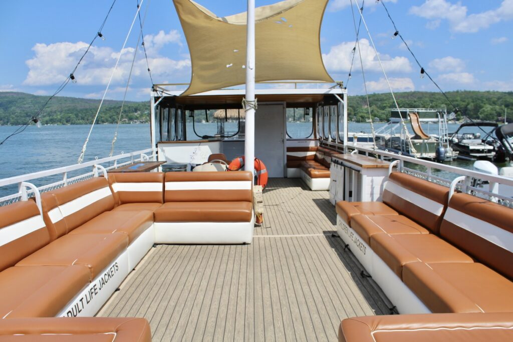 Above Deck - 50ft pontoon boat yacht Above Deck - 50ft pontoon boat yacht